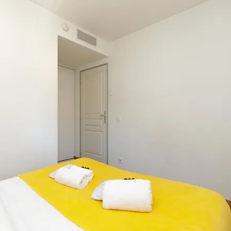 Greg Yourhosthelper Appartement