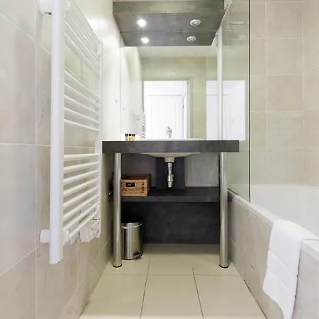 Greg Yourhosthelper Appartement *